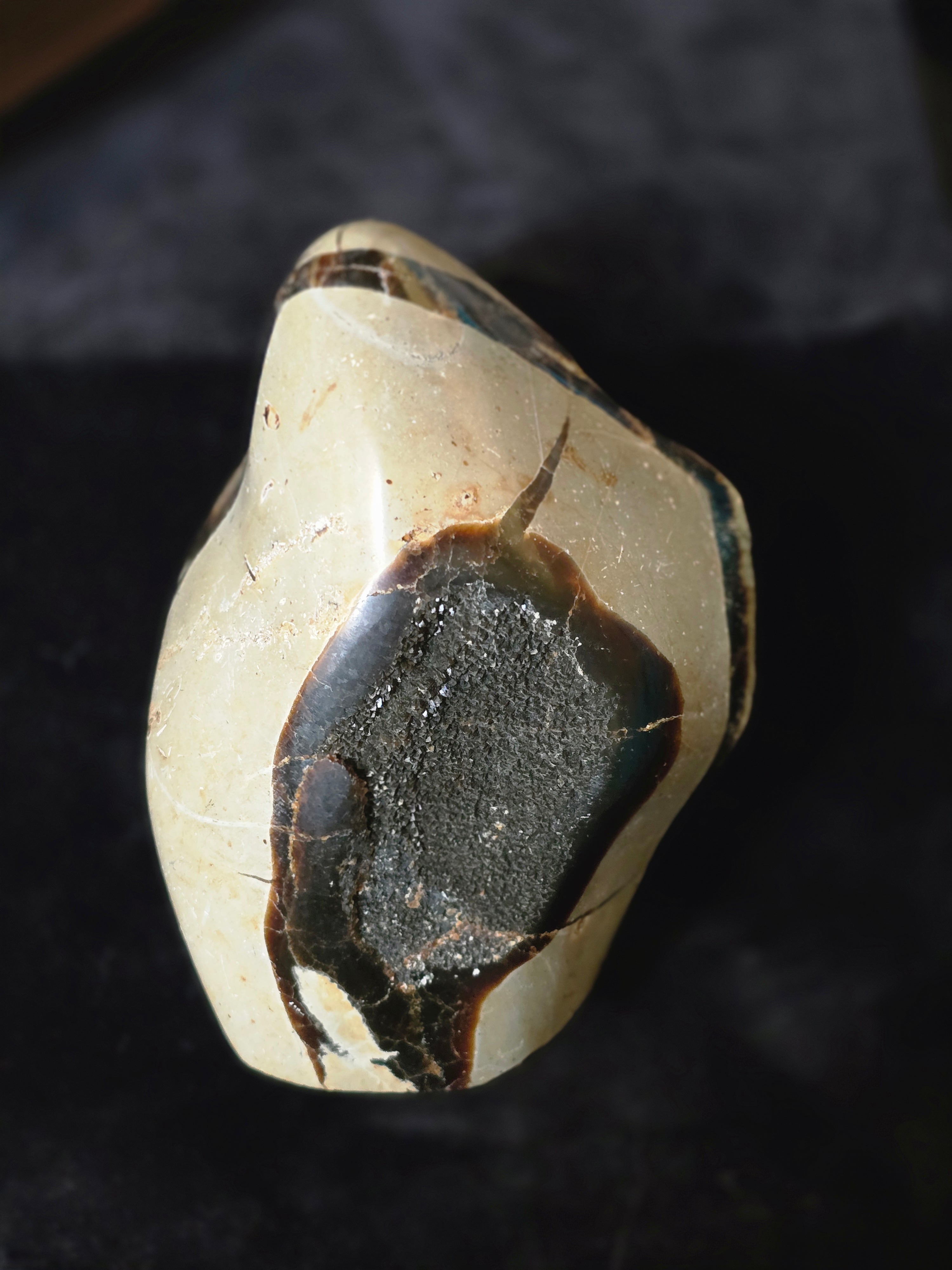 Septarian with Druzy inclusions 4.5"